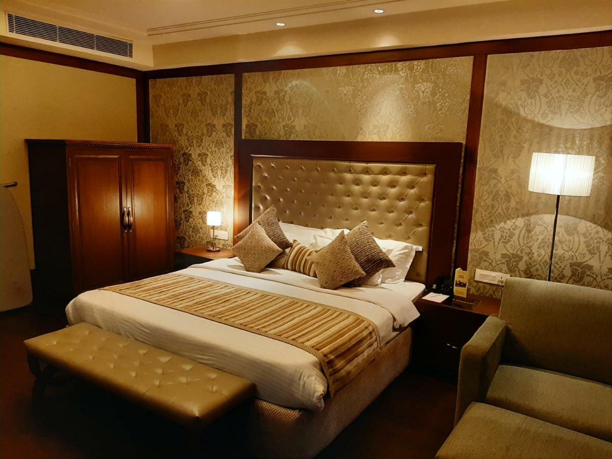 Hotel Mountview Chandīgarh Εξωτερικό φωτογραφία