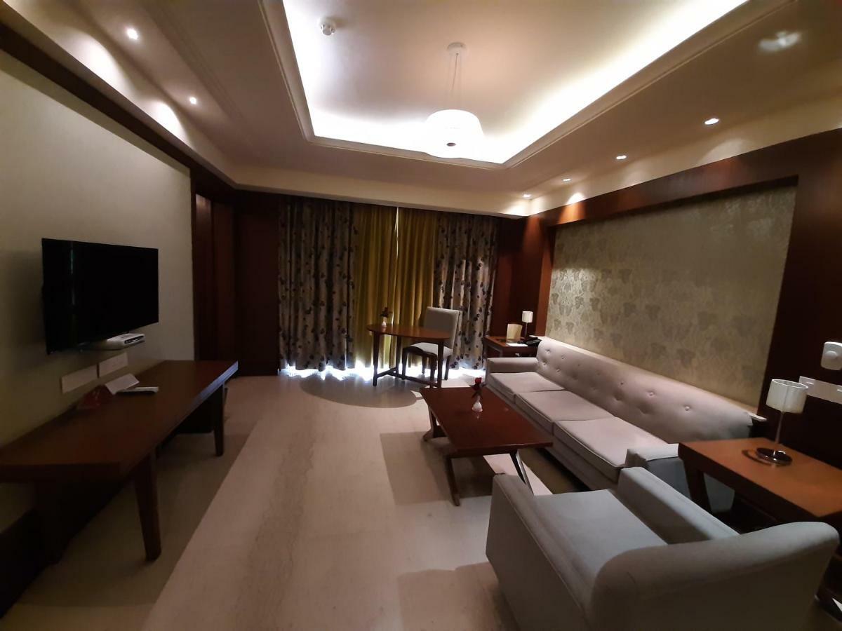 Hotel Mountview Chandīgarh Εξωτερικό φωτογραφία