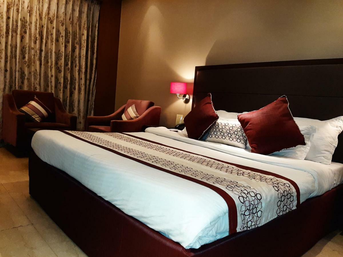 Hotel Mountview Chandīgarh Εξωτερικό φωτογραφία